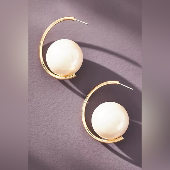 ✨(3for$38) New Anthro Chunky Pearl Accented Hoop Earrings - Picture 1 of 11